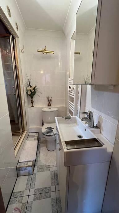 Palaz 6 - 2 Bedroom Flat Edmonton Esterno foto
